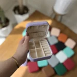 کیف اکسسوری-نزدیک